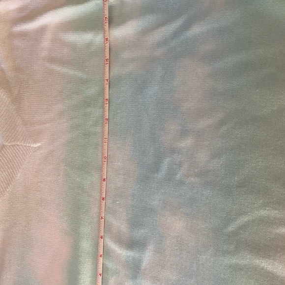 FATEs SIGNATURE LARGE SLEEVES SWEATER NWOT NEVER WORN M very soft - Picture 6 of 7